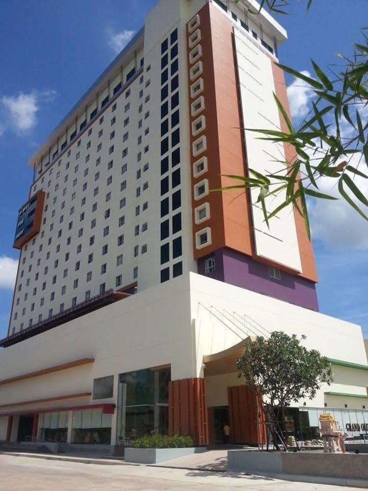 Grand Oliver Hotel Danok Sadao Luaran gambar